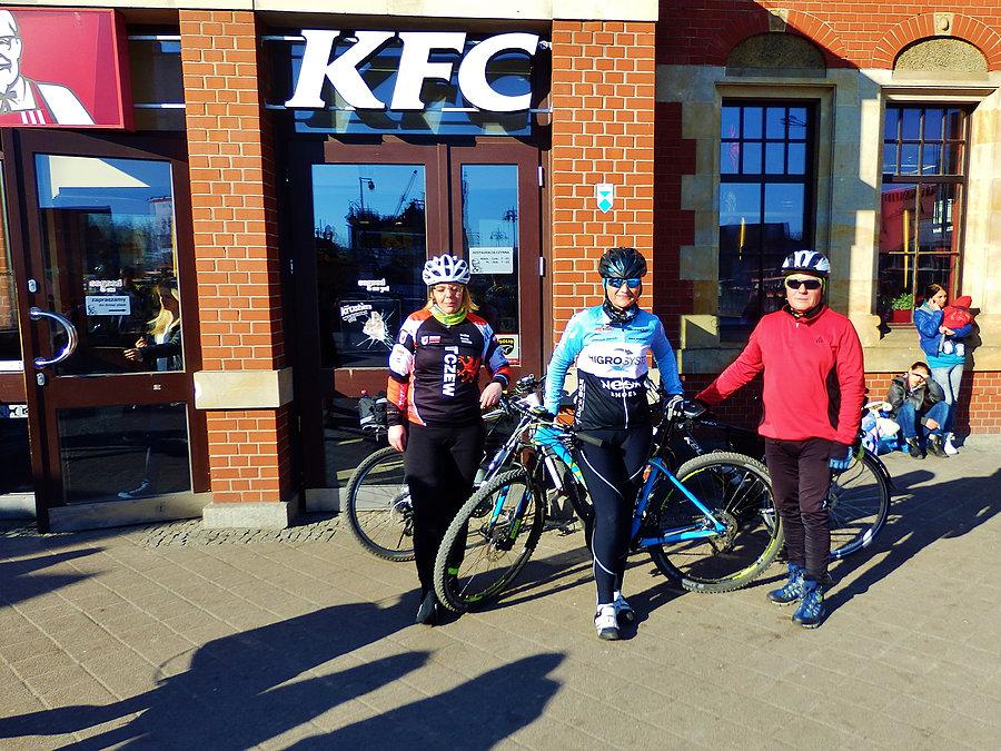 Wypad rowerowy do Gdańska - docelowe miejsce KFC. Jesteśmy w Gdańsku