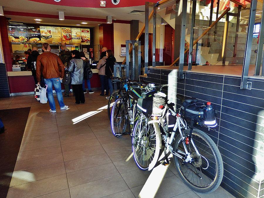 Wypad rowerowy do Gdańska - docelowe miejsce KFC. Jesteśmy w Gdańsku