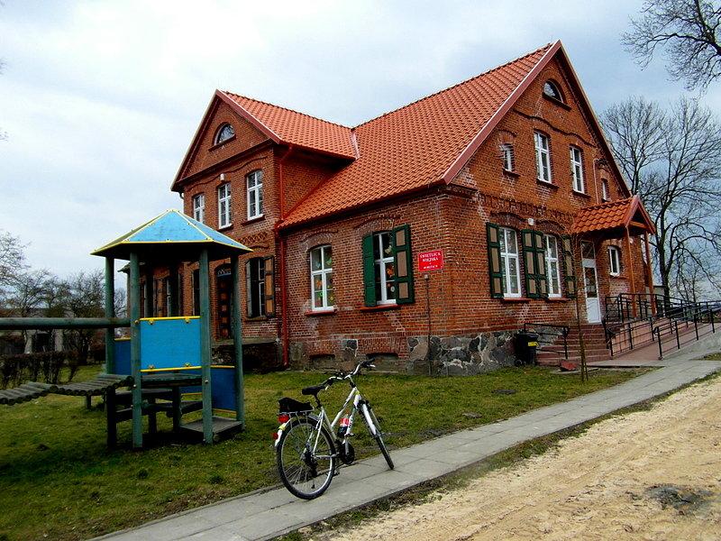 Wiejska świetlica w Borętach