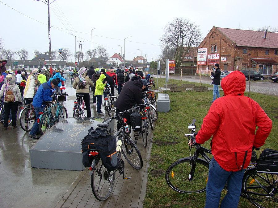 Otwarcie ścieżki pieszo rowerowej z Przecławia do Kołbaskowa. Przecław miejsce zbiórki