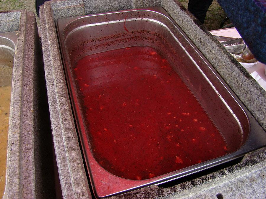 Otwarcie ścieżki pieszo rowerowej z Przecławia do Kołbaskowa. W Smętowicach -barszcz ukraiński