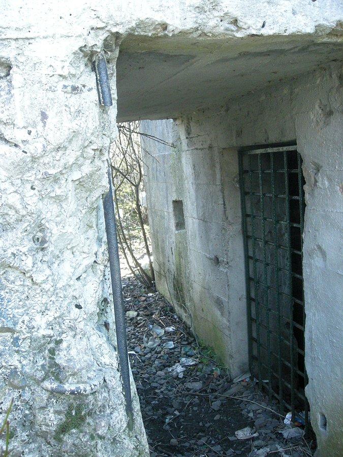 Okratowanie polskiego bunkra w Lublińcu