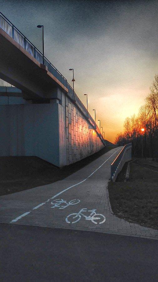 Przejazd nad torowiskiem wzdłuż DTŚki