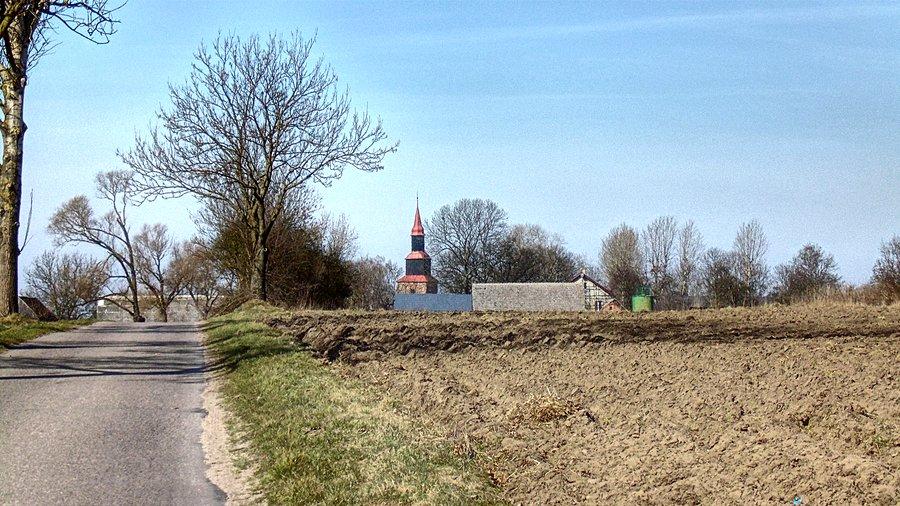 Wieża kościoła w Poczerninie
