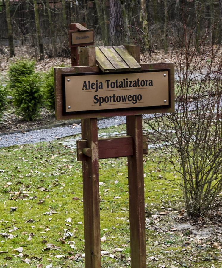 Aleja Totalizatora Sportowego :)