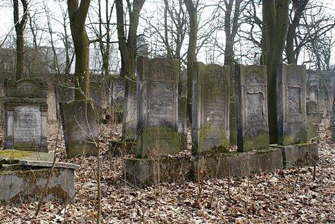Szkoda tylko, że teren wokół jest bardzo zaniedbany