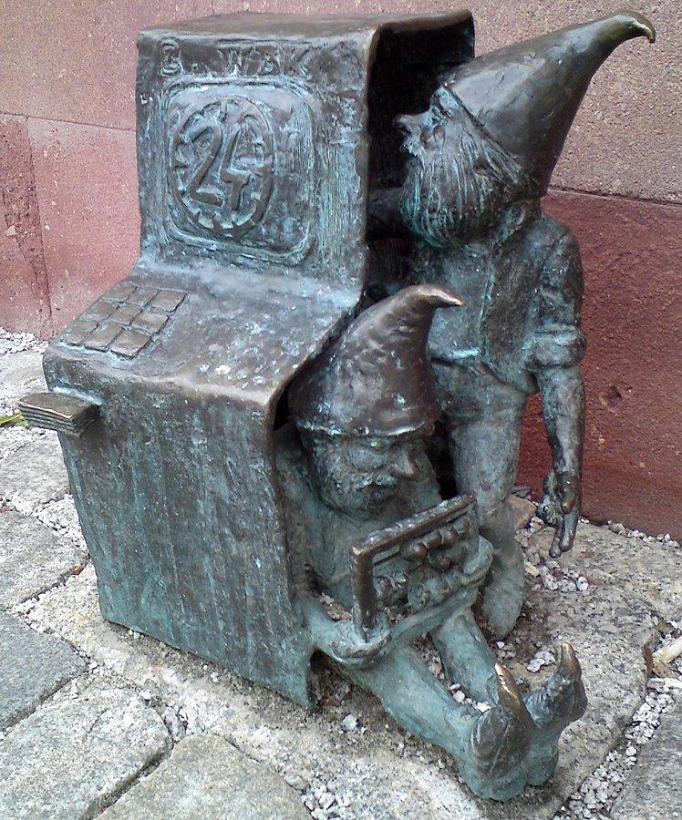 Bankomatki, ul. Kuźnicza