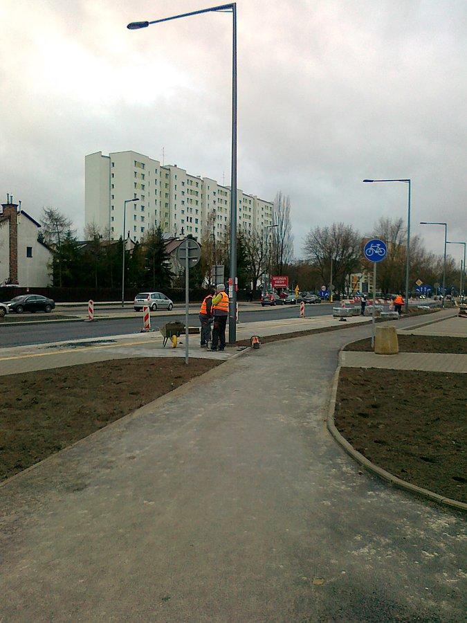 Przebudowa Powstańców zbliża się do końca