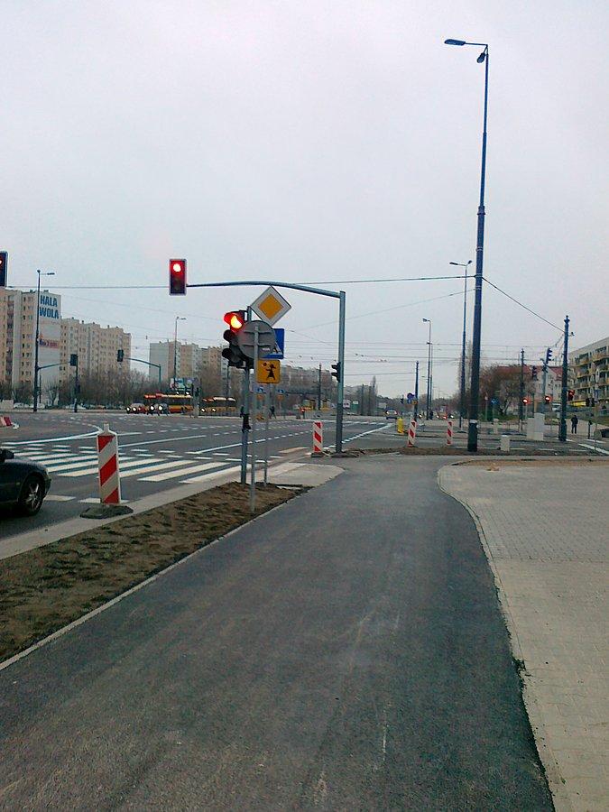 Ddr na Górczewskiej już wyasfaltowana