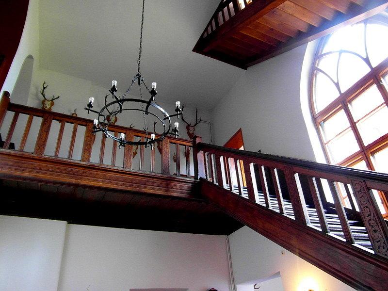 Hotel- zamek - Karnity