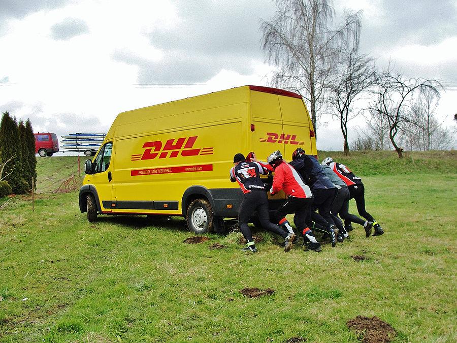 Spotkanie z ekipą PTTK Szuwarek w Wiercinach. Na trasie wycieczki - jesteśmy na miejscu