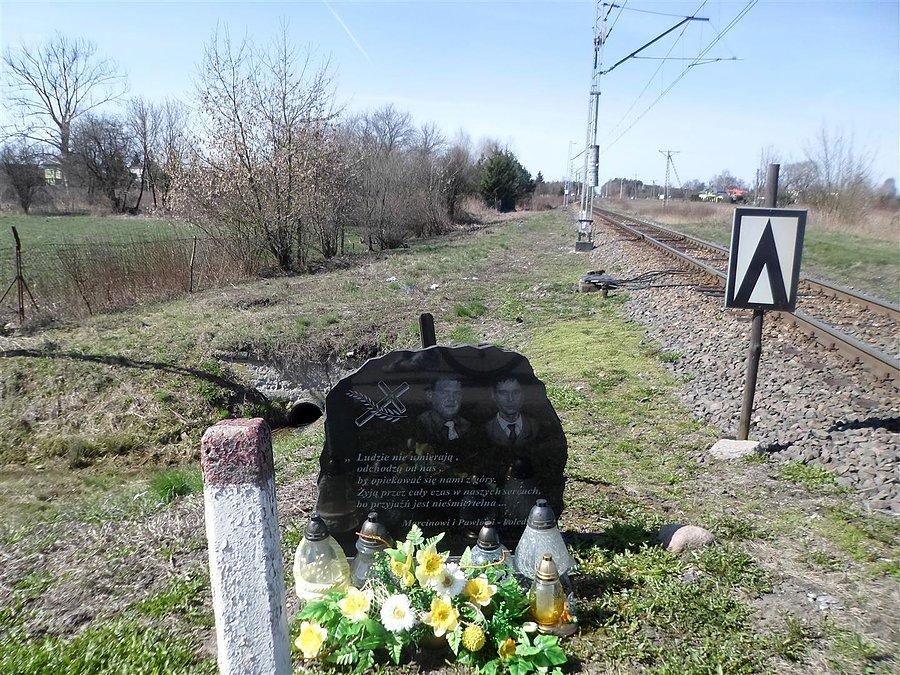 Nie zdążyli na przejeździe