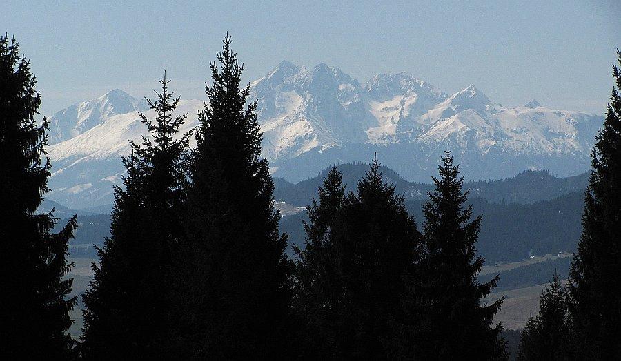 Tatry sprzed Vabeca - na przełęczy budują jakiś burdel i powoli zasłania widok