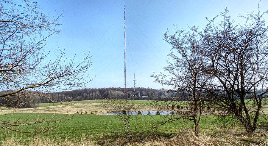 Mijamy maszt RTV w Kołowie