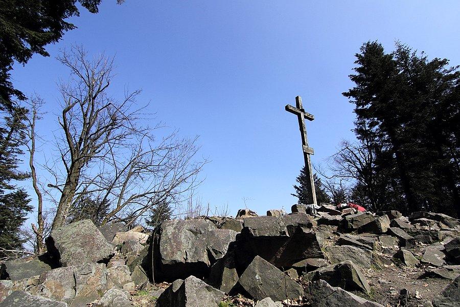 Szczyt Łysicy (612 m.n.p.m)
