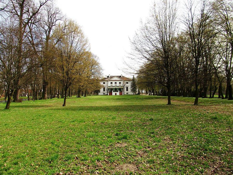 Kiernozia - Pałac Łączyńskich