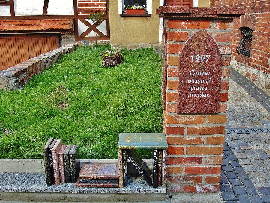 Wycieczka do Gniewu. Zwiedzanie kościoła i ognisko.Jesteśmy na miejscu