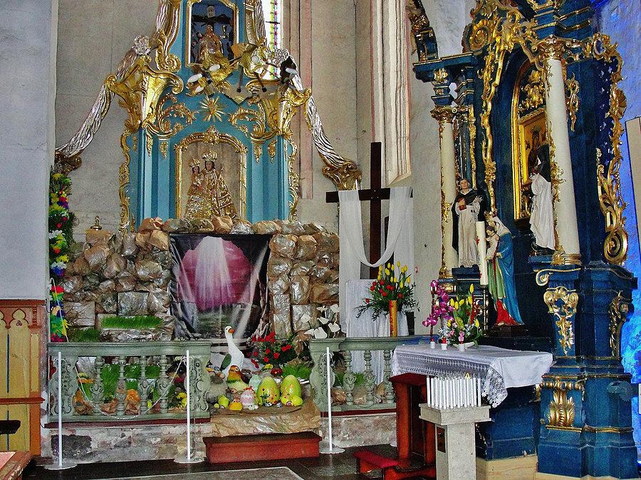 Wycieczka do Gniewu. Zwiedzanie kościoła i ognisko.Jesteśmy na miejscu.Kościół Św. Mikołaja