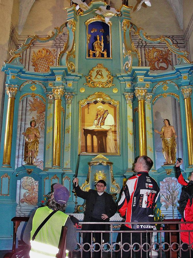 Wycieczka do Gniewu. Zwiedzanie kościoła i ognisko.Jesteśmy na miejscu.Kościół Św. Mikołaja