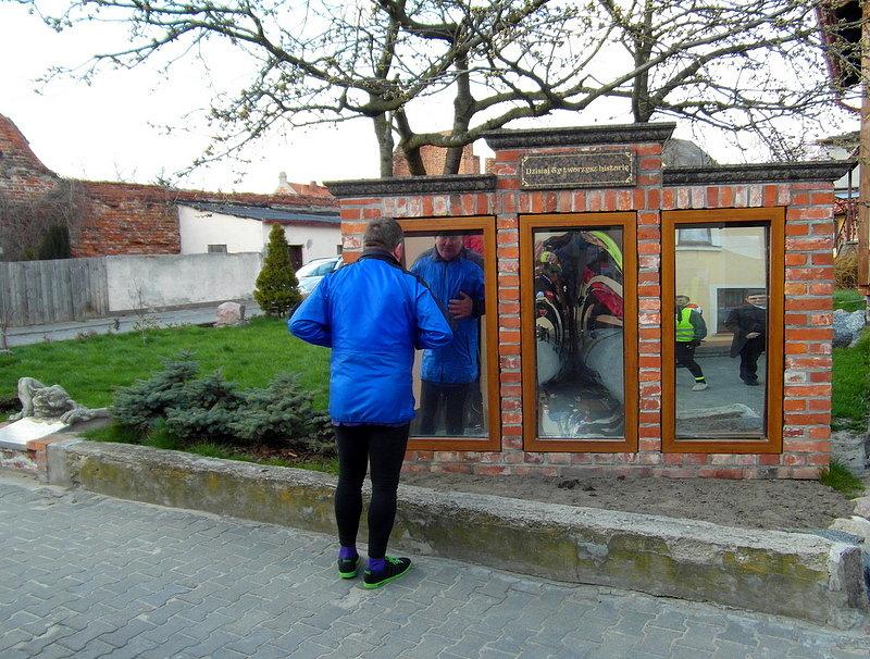 W ogrodzie historii - Gniew