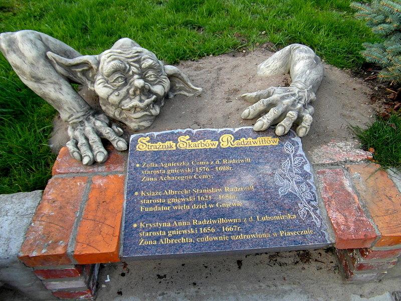 W ogrodzie historii - Gniew