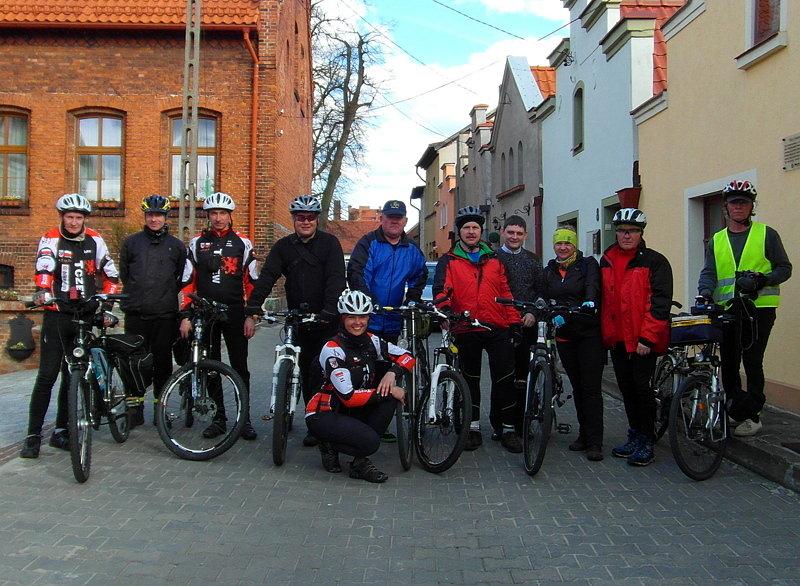 Zdjęcie zbiorowe niedzielnej wycieczki
