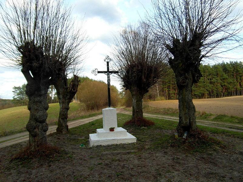 Boża Męka na rozdrożu