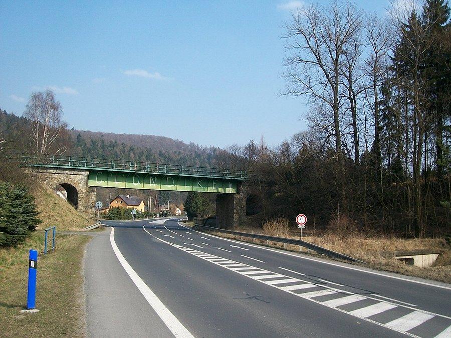 Wiadukt kolejowy w Novych Hermonovach, wsi na której powstanie zbiornik retencyjny