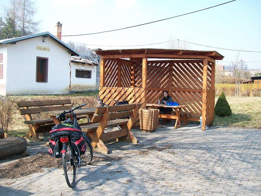 Przystanek na drodze rowerowej
