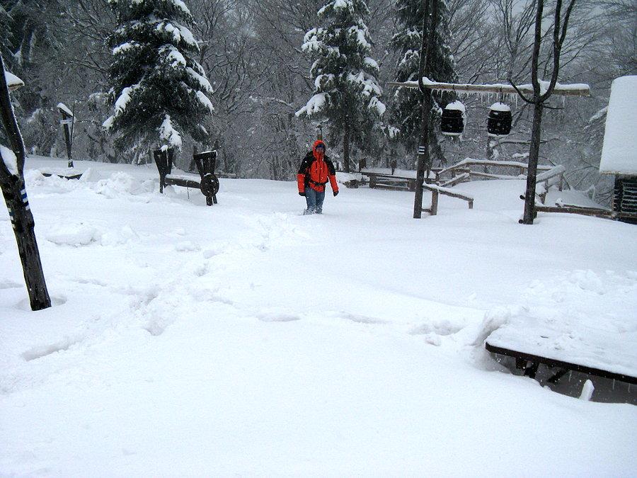 Śnieg po uda