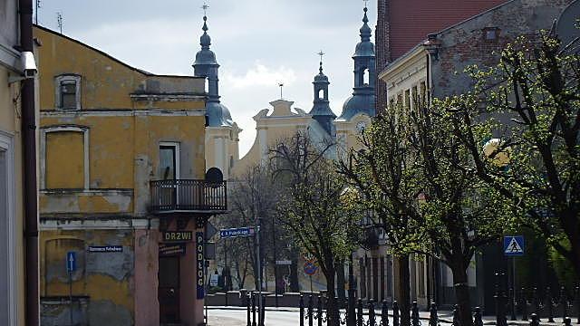 Koło. Widok ul. Mickiewicza z Rynku