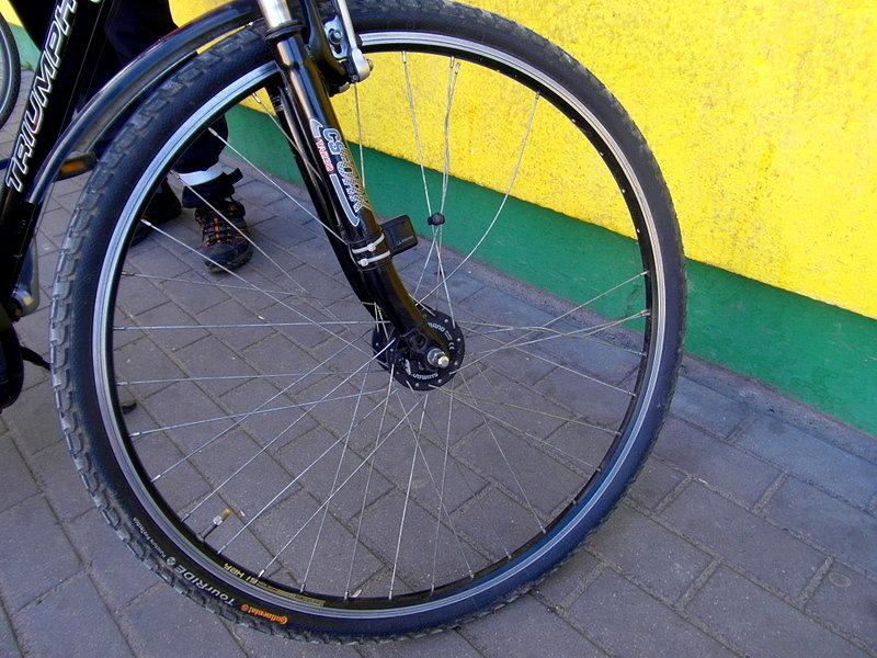 Brakujące szprychy w rowerze Tomka