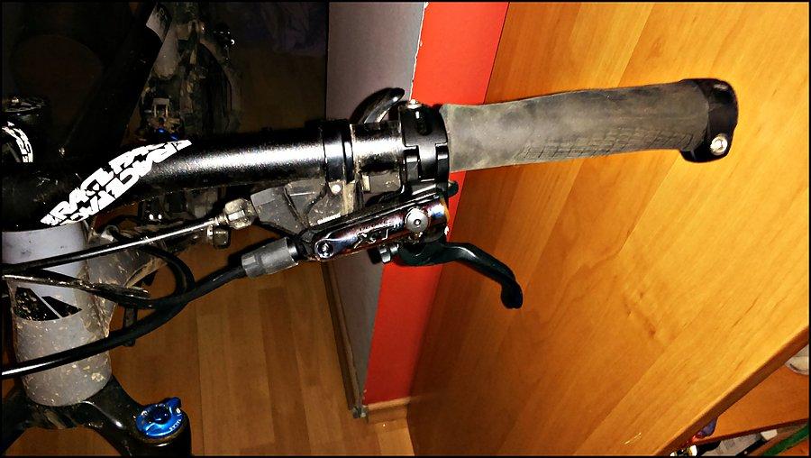 Lewa klamka Shimano XT