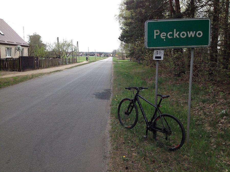 Pęckowo - droga w kierunku Piłki