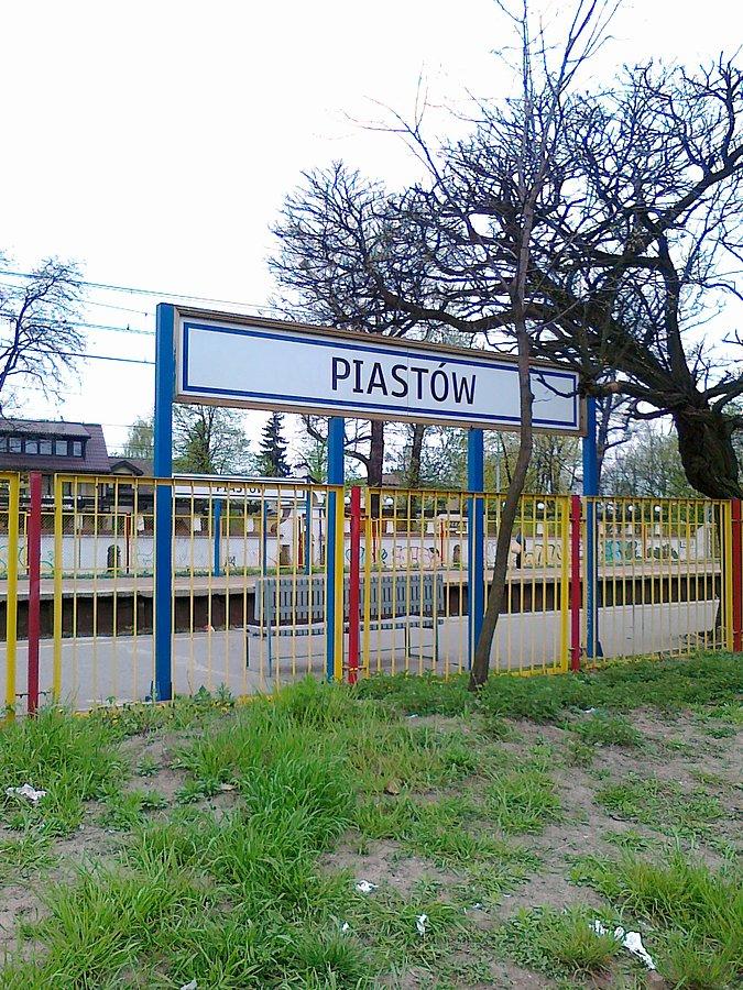 Stacja PKP Piastów