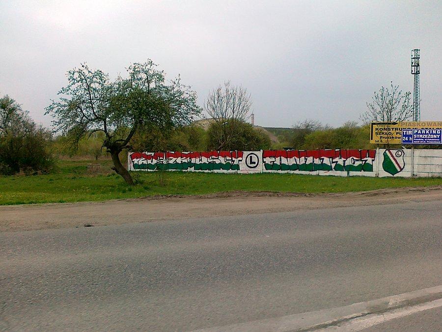 Lepiej trzymac się z daleka od wszelkich fanatyków