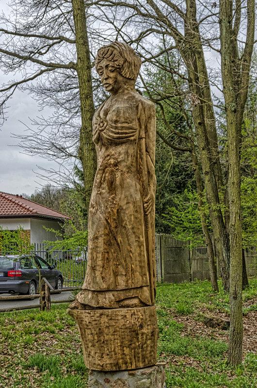 Rzeźby - Panteon Patronów i Opiekunów Łowiectwa w Tomaszówku
