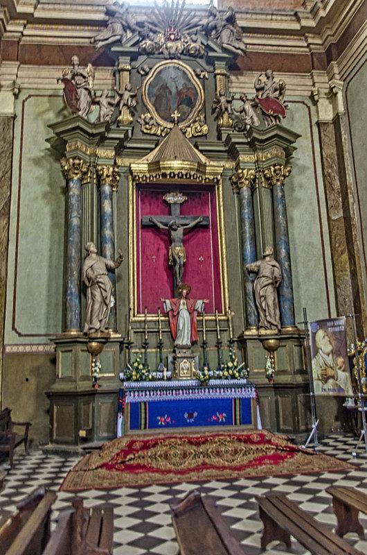 Niesamowicie bogate wnętrza