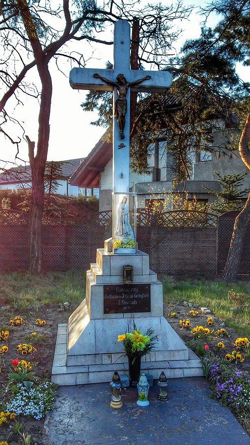 Przydrożny krzyż w Starych Panewnikach