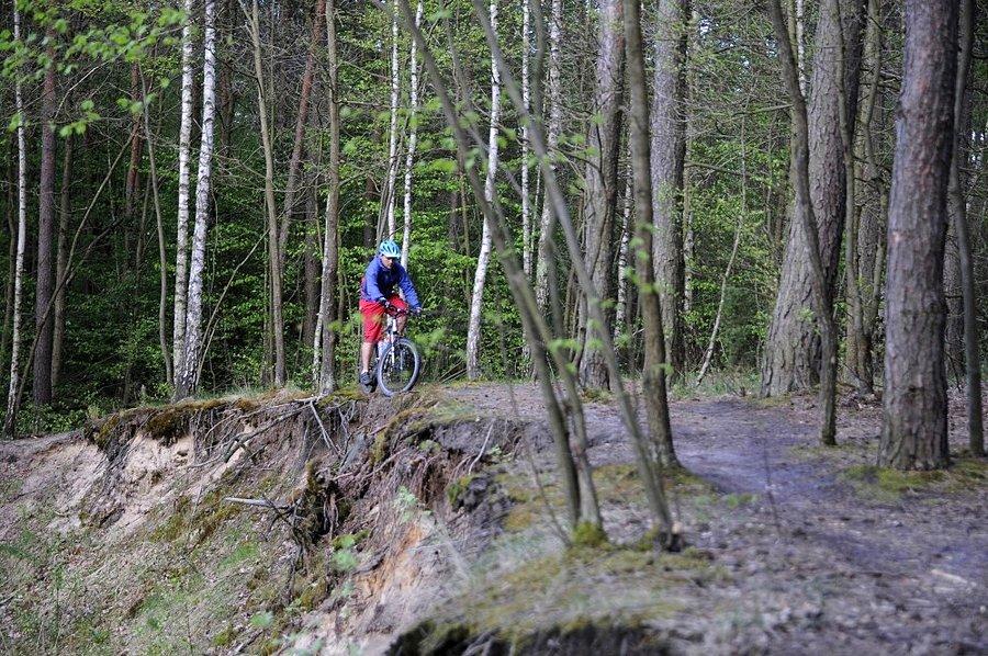 Czerwony szlak nad Mienią (by R.W.)
