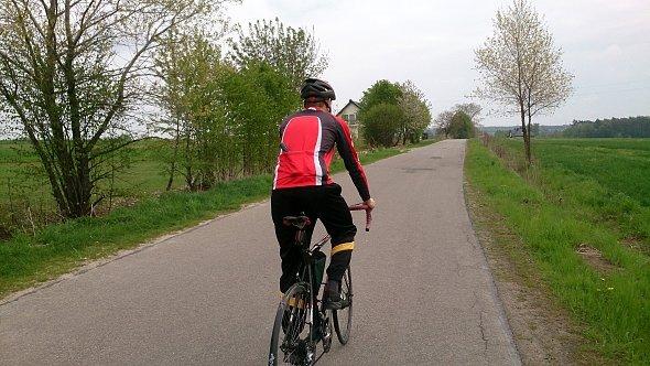 Piotrek na rowerze