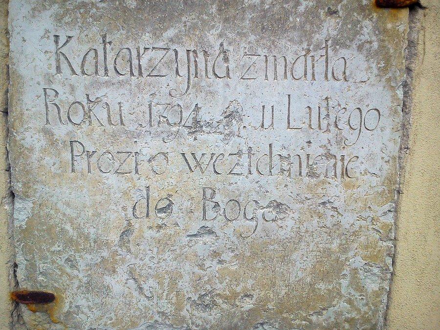 Przykościelna tablica ! Ostroróg