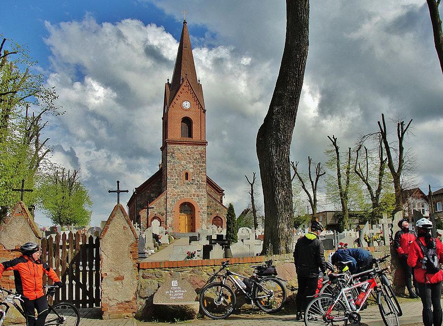 Bory Tucholskie - Kraina Trzech Wież. W deszczu i słońcu... Lubiewo