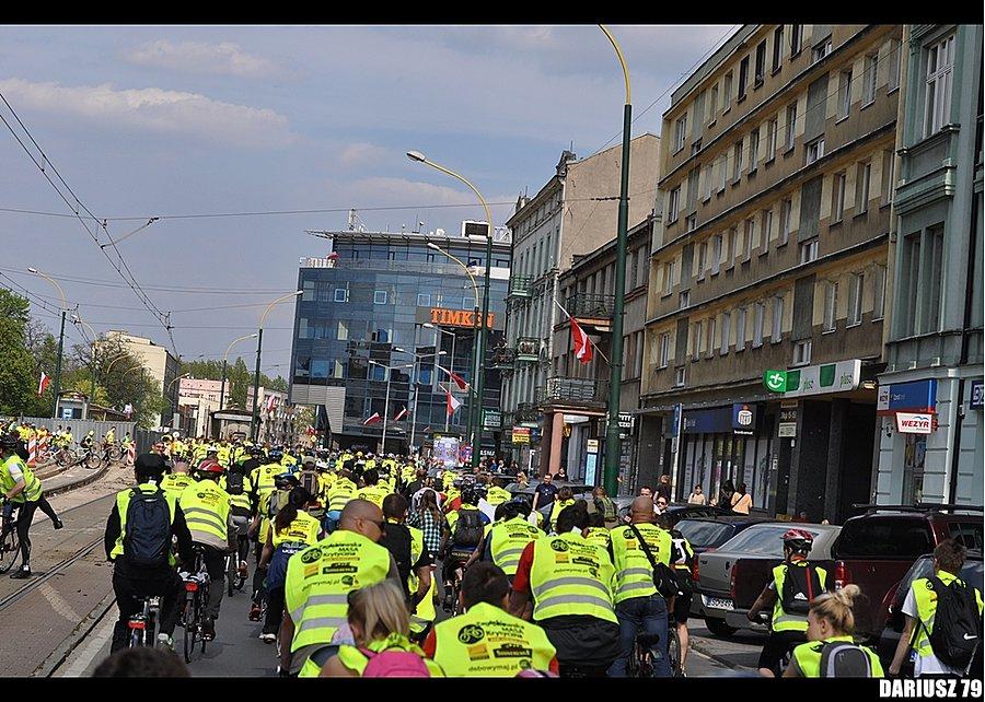 8 Zagłębiowska MASA Krytyczna
