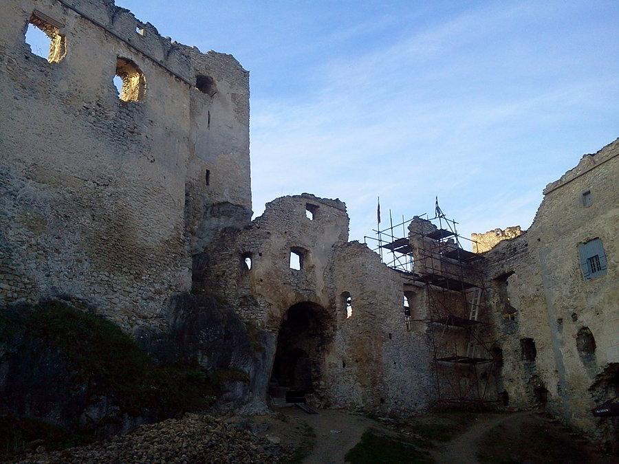 Dziedziniec