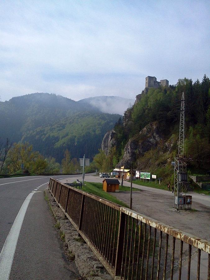 Strecno