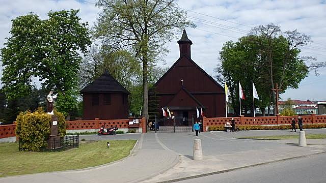 Chynów. Kościół