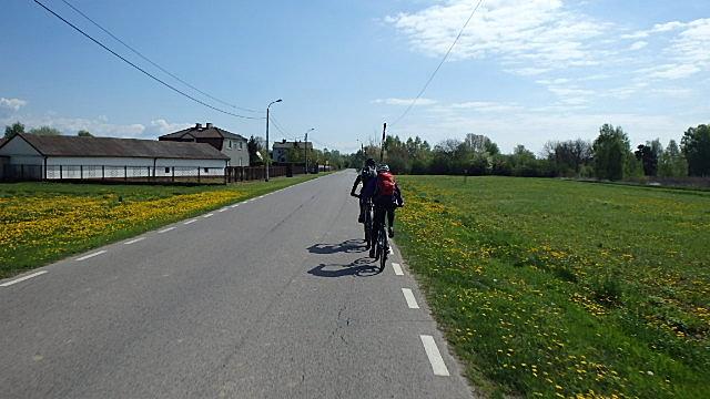 Tę dwójkę bikerów spotkam jeszcze na promie w Gassach