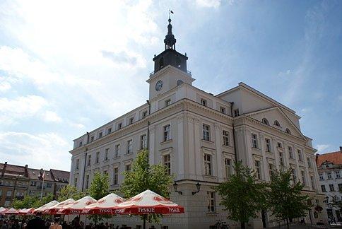 Neoklasycystyczny kaliski Ratusz