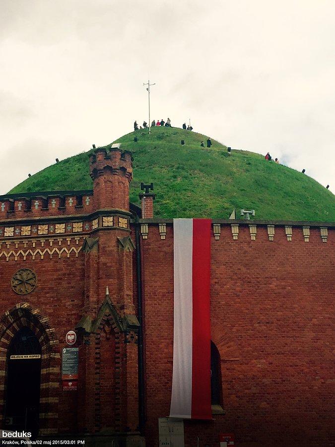 Taki widoczek flagowy kopiec Kościuszki